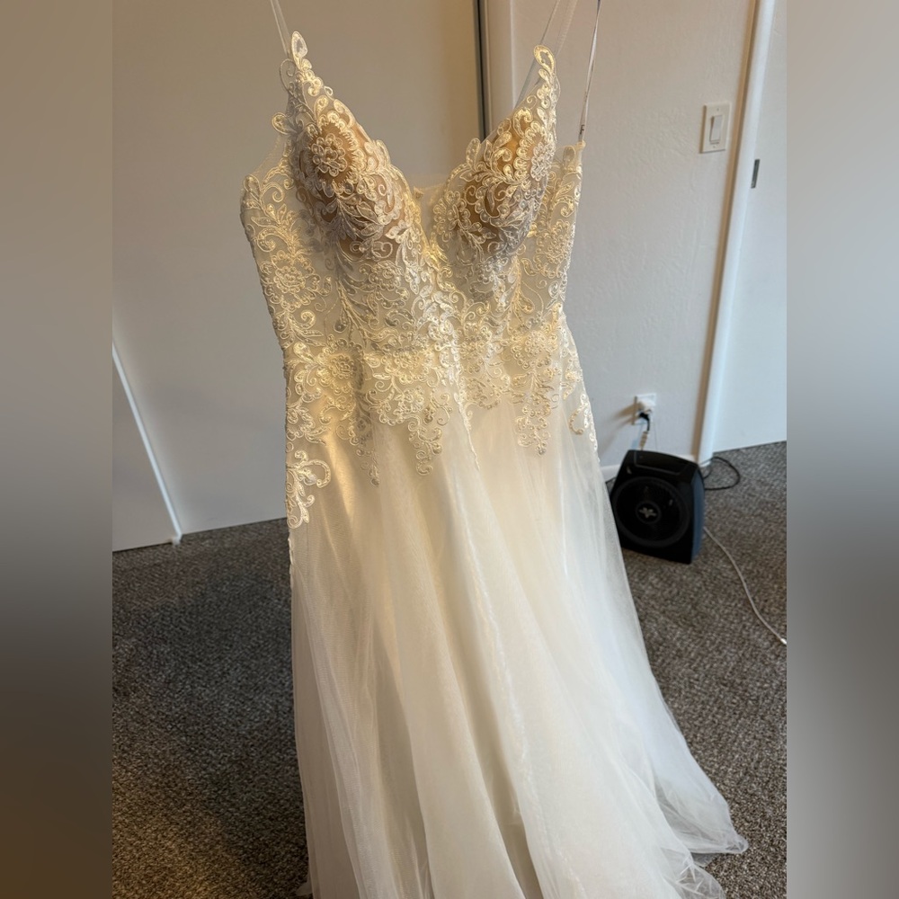 Elegant Lace Wedding Dress Lulu’s